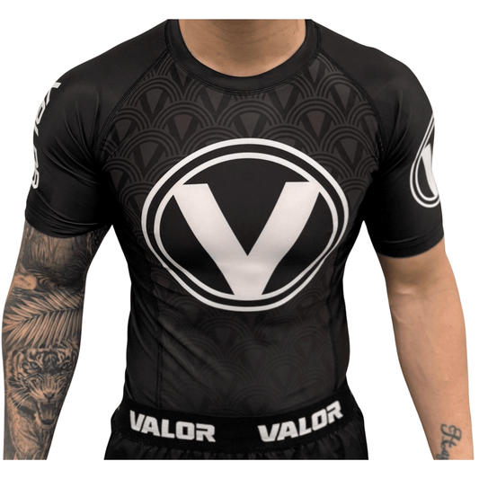 VALOR SHORT SLEEVE RASH GUARD BLACK  Valor Fightwear   