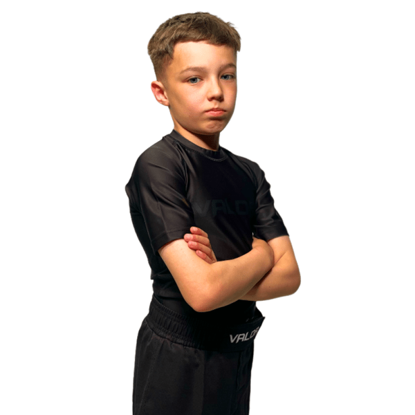 KIDS VALOR CLASSIC SHORT SLEEVE RASH GUARD – STEALTH Valor Fightwear