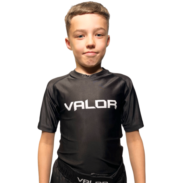 KIDS VALOR CLASSIC SHORT SLEEVE RASH GUARD – WHITE Valor Fightwear