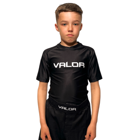 KIDS VALOR CLASSIC SHORT SLEEVE RASH GUARD – WHITE